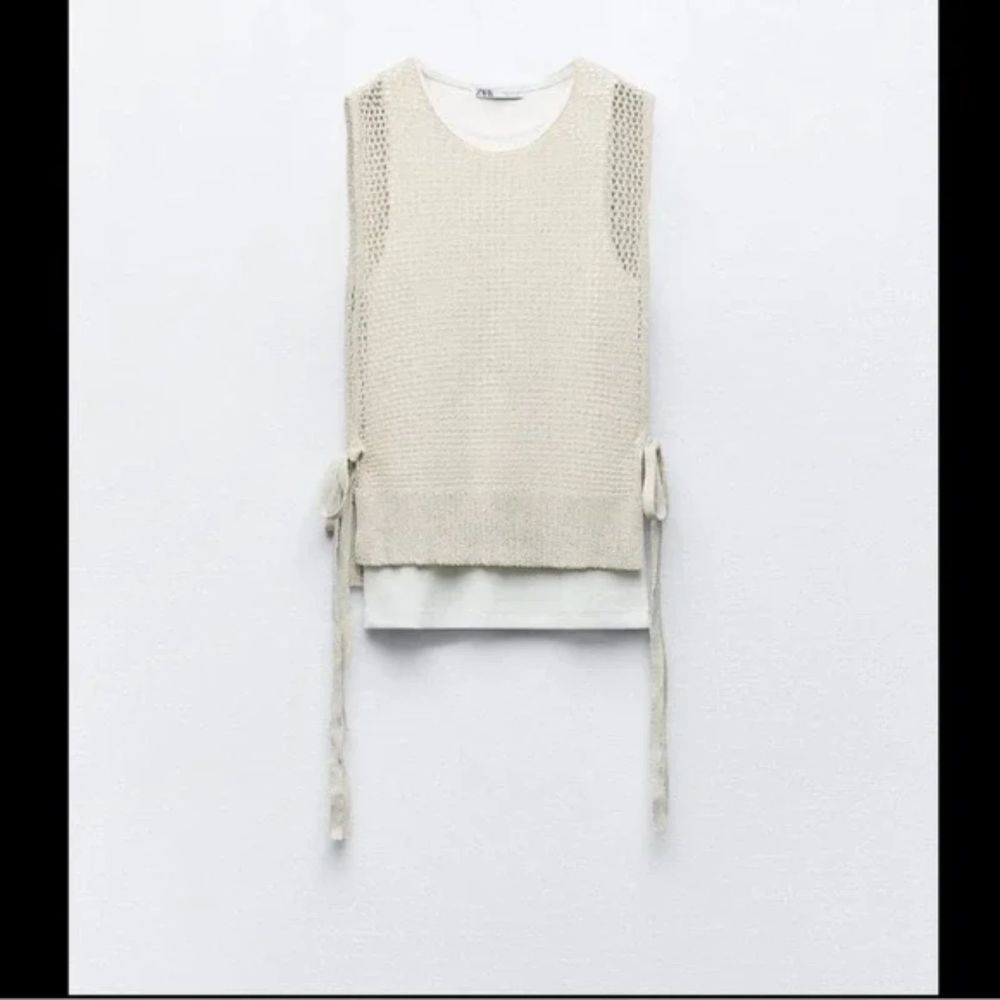 Zara COMBINATION TRICOT CONTRAST T-SHIRT AND VEST - Ecru